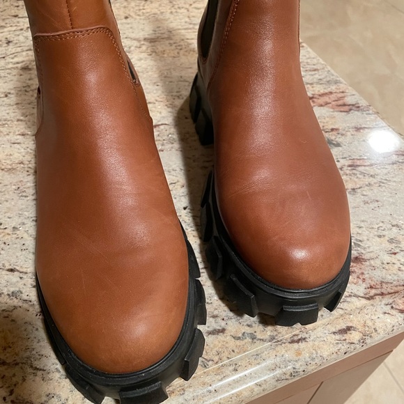 Villa Rouge Packer Chelsea Combat Boot - Picture 10 of 12